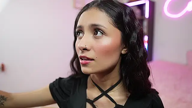 Snapshot of emily_smittt chatting on 01-15-25, 01:56 emily smittt online show from 01-15-25, 01:56