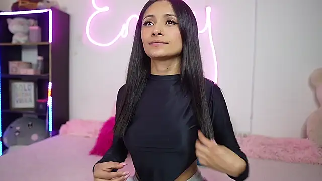 Snapshot of emily_smittt chatting on 02-05-25, 02:08 emily smittt online show from 02-05-25, 02:08