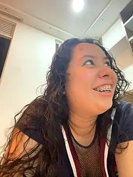 Snapshot of KimyTekashi_ chatting on 09-24-25, 01:31 KimyTekashi online show from 09-24-25, 01:31