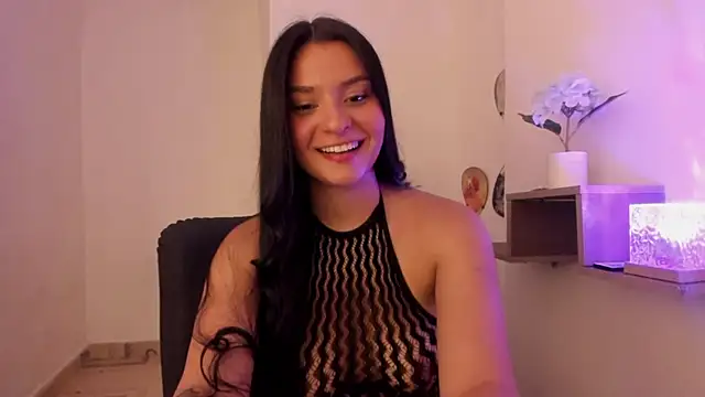 Snapshot of Lolitah__69 chatting on 09-15-25, 11:05 Lolitah 69 online show from 09-15-25, 11:05
