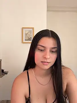 Snapshot of Lolitah__69 chatting on 09-28-25, 01:44 Lolitah 69 online show from 09-28-25, 01:44