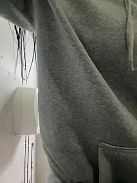 ZiaCalifa online show from 11-19-25, 09:53