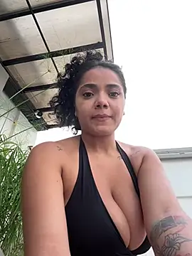 Snapshot of Mariecurl chatting on 01-24-25, 10:19 Mariecurl online show from 01-24-25, 10:19