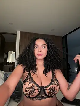 Snapshot of Mariecurl chatting on 02-05-25, 09:40 Mariecurl online show from 02-05-25, 09:40