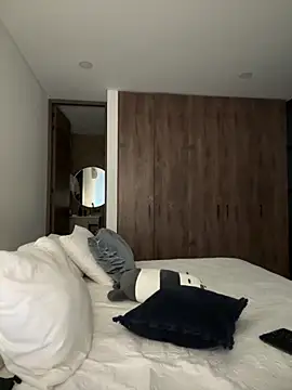 Snapshot of Mariecurl chatting on 02-06-25, 07:07 Mariecurl online show from 02-06-25, 07:07