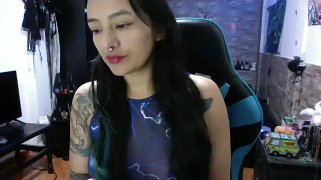 AngelaQueen  online show from 10-14-25, 04:41