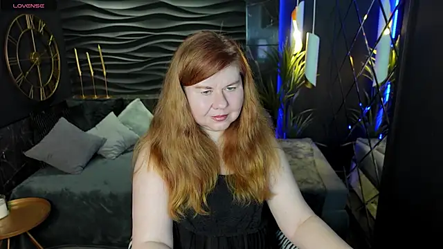 Snapshot of Mrs_Emilia chatting on 12-06-24, 03:41 Mrs Emilia online show from 12-06-24, 03:41