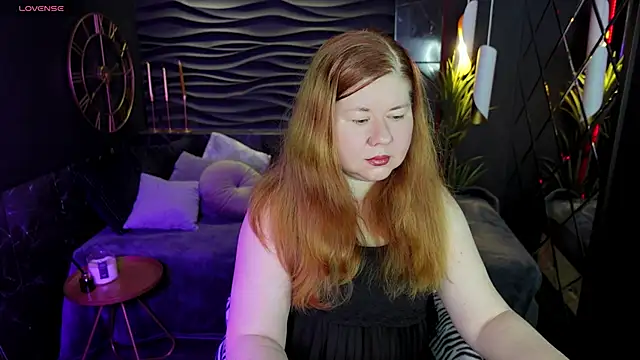 Snapshot of Mrs_Emilia chatting on 12-15-24, 09:31 Mrs Emilia online show from 12-15-24, 09:31