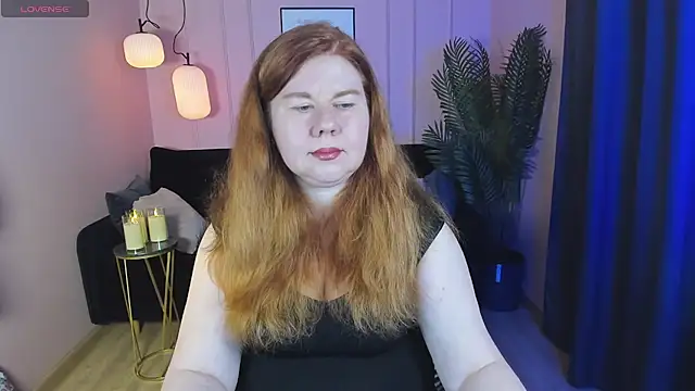 Snapshot of Mrs_Emilia chatting on 12-21-24, 05:18 Mrs Emilia online show from 12-21-24, 05:18