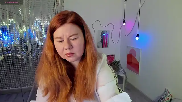 Snapshot of Mrs_Emilia chatting on 12-22-24, 05:45 Mrs Emilia online show from 12-22-24, 05:45