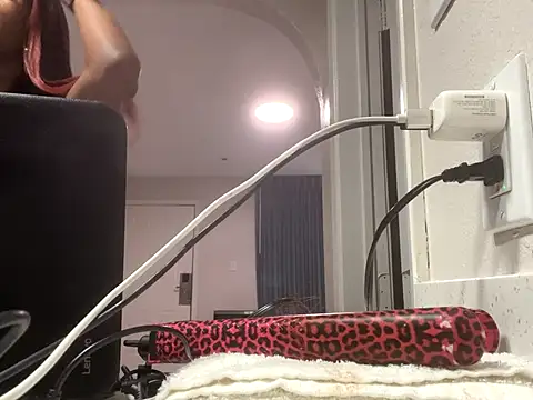 SlimBeenBadd1981 online show from 10-08-25, 06:33