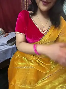 Snapshot of LuscousPussy chatting on 11-26-25, 06:53 LuscousPussy online show from 11-26-25, 06:53