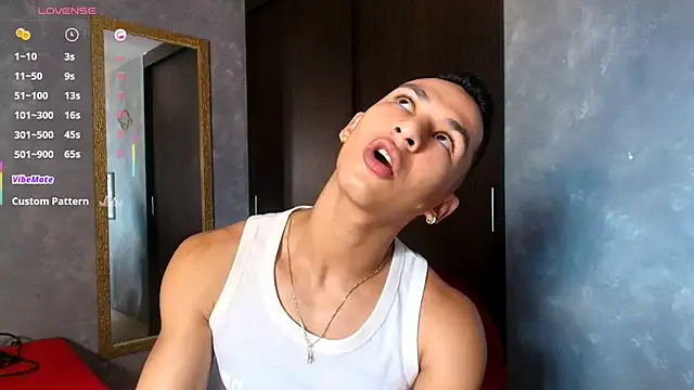 liuscast22 online show from 11-19-25, 04:07