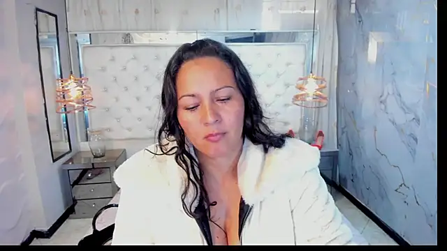 Georgina-Musk online show from 03-18-25, 06:37
