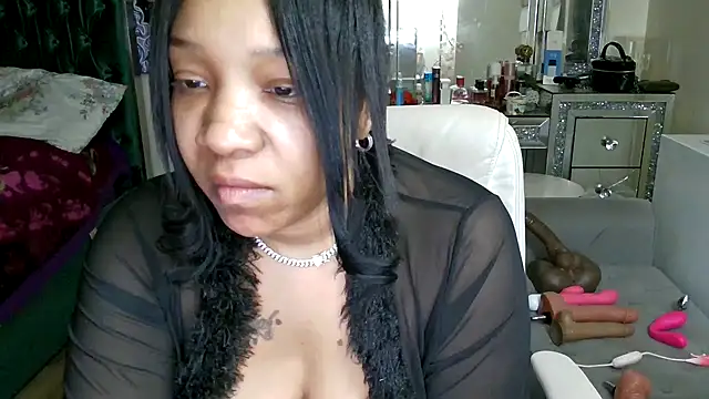 YasmineMinaj online show from 01-23-25, 05:35