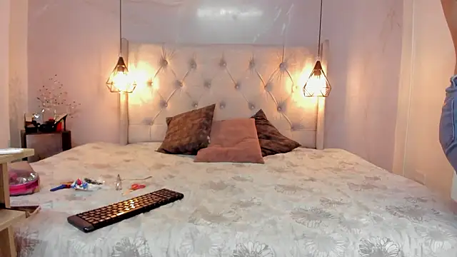 Snapshot of SakuraLee_ chatting on 02-05-26, 11:48 SakuraLee online show from 02-05-26, 11:48