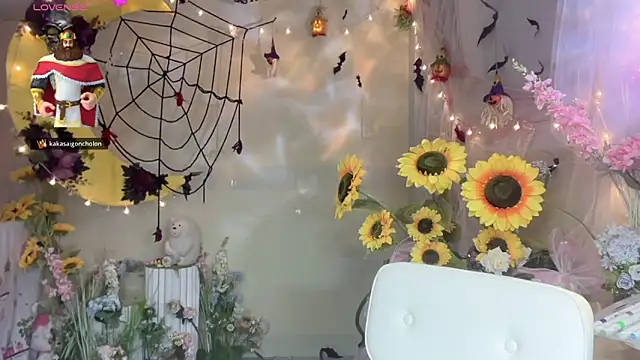 Your-Sunshine online show from 10-25-25, 05:19