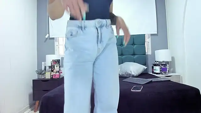 charlott lens online show from 10-10-25, 09:58