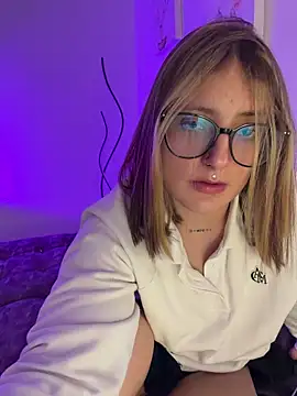 Megan lu2 online show from 02-25-26, 03:16