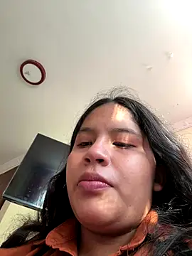 moncerrat luna online show from 10-14-25, 10:21