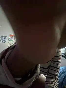 Snapshot of shauntaeme chatting on 01-14-25, 04:29 shauntaeme online show from 01-14-25, 04:29