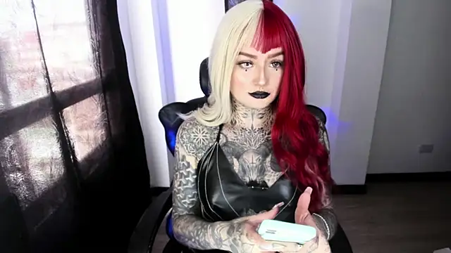 Snapshot of Anaii_Gomez chatting on 12-16-25, 07:08 Anaii Gomez online show from 12-16-25, 07:08