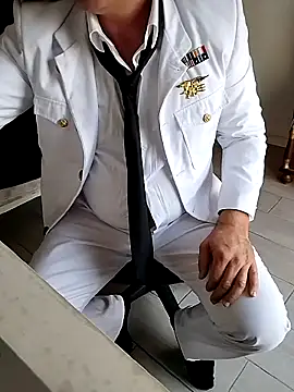 MiguelBISEX online show from 10-06-25, 05:21