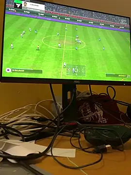 la chiennete online show from 12-21-25, 10:28