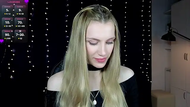 Lilianna Just online show from 02-23-25, 04:35