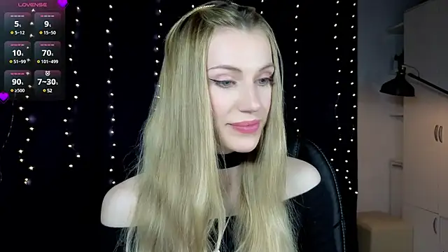 Lilianna Just online show from 02-25-25, 04:21