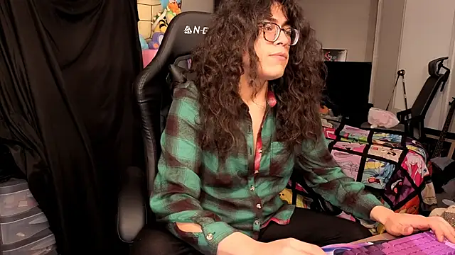 ShinyCherub online show from 11-24-25, 11:26