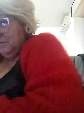 Snapshot of Merilulla chatting on 01-27-25, 03:07 Merilulla online show from 01-27-25, 03:07