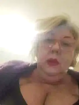 Snapshot of Merilulla chatting on 01-29-25, 07:43 Merilulla online show from 01-29-25, 07:43