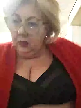 Snapshot of Merilulla chatting on 02-04-25, 01:34 Merilulla online show from 02-04-25, 01:34