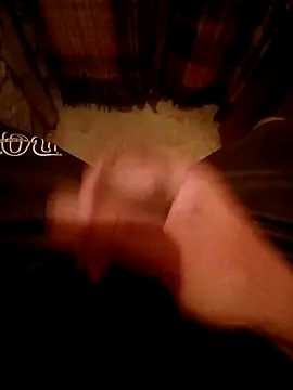 Snapshot of lukis1991 chatting on 10-10-25, 03:49 lukis1991 online show from 10-10-25, 03:49