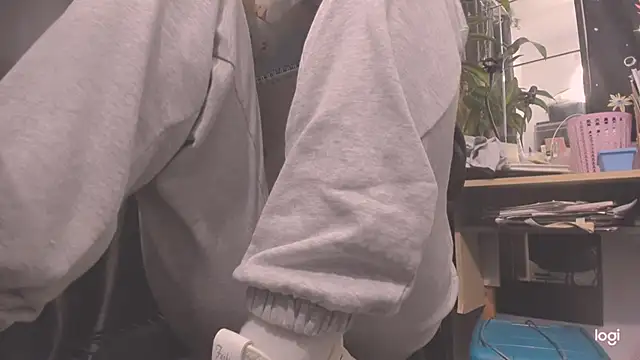 Snapshot of MYFAVOURITESTRAGER chatting on 02-11-25, 03:50 MYFAVOURITESTRAGER online show from 02-11-25, 03:50