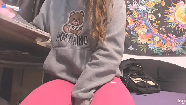 Snapshot of MYFAVOURITESTRAGER chatting on 03-09-25, 04:16 MYFAVOURITESTRAGER online show from 03-09-25, 04:16