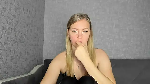 iam Venus online show from 01-11-26, 09:47