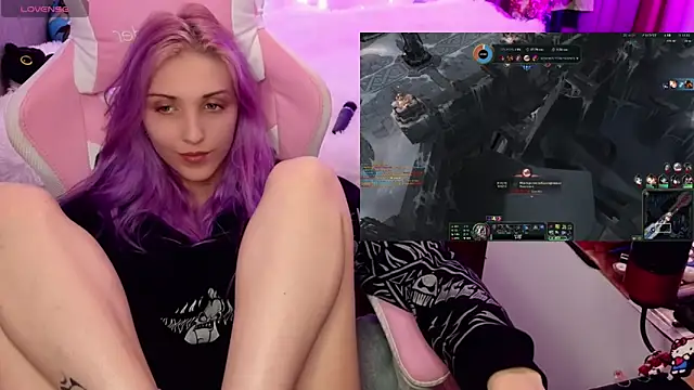 Violet Noir online show from 01-31-25, 11:13