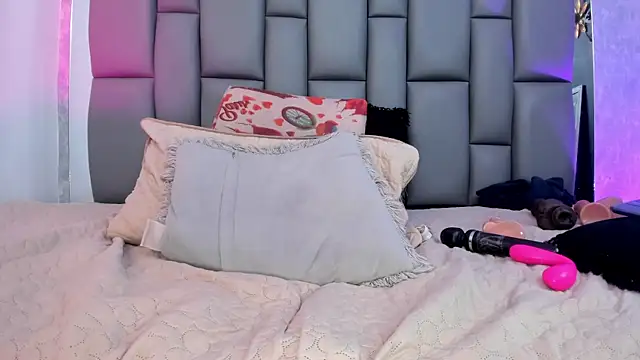  MiaBrown  online show from 01-11-25, 06:12