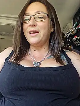 angelbaby1998 online show from 10-18-25, 06:52