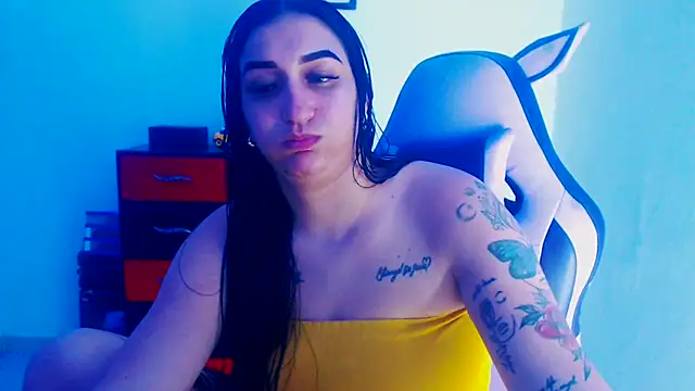 Snapshot of liz_dirty chatting on 11-14-25, 10:51 liz dirty online show from 11-14-25, 10:51