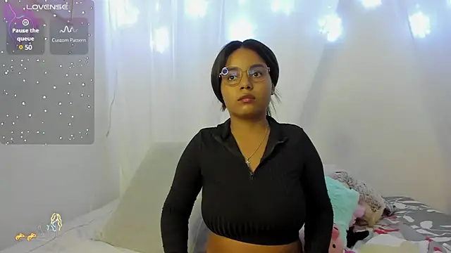 Aleja DANS online show from 01-28-25, 02:21