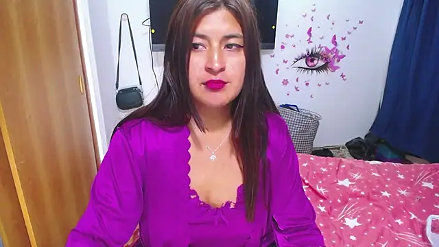 Yunhot  online show from 03-28-26, 01:49