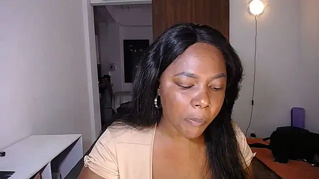 Snapshot of yselahot chatting on 03-12-26, 03:18 yselahot online show from 03-12-26, 03:18