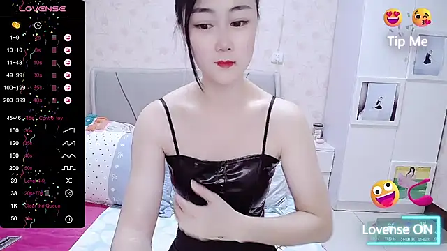 Elvira baby online show from 02-01-25, 03:19