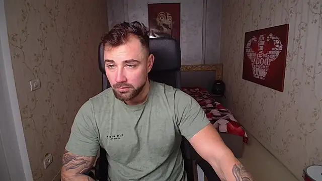 Snapshot of DuncanStone chatting on 12-24-24, 10:55 DuncanStone online show from 12-24-24, 10:55