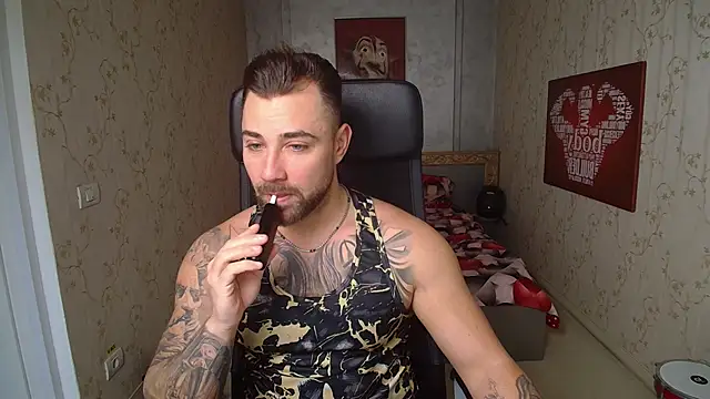Snapshot of DuncanStone chatting on 01-03-25, 10:52 DuncanStone online show from 01-03-25, 10:52