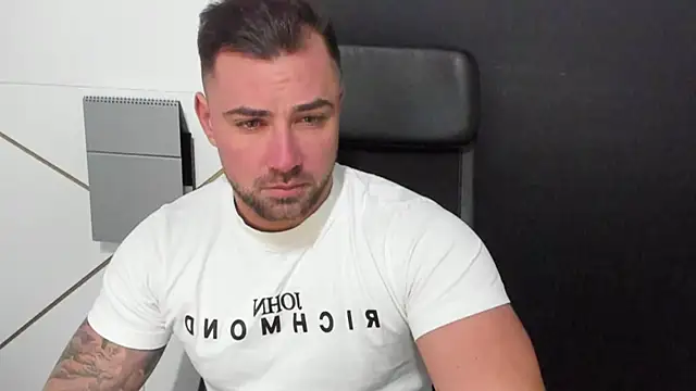 Snapshot of DuncanStone chatting on 03-21-25, 05:43 DuncanStone online show from 03-21-25, 05:43