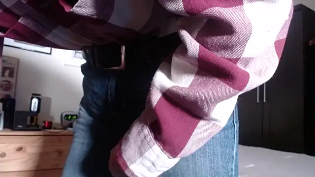 Snapshot of hottottrot691 chatting on 11-07-25, 08:14 hottottrot691 online show from 11-07-25, 08:14